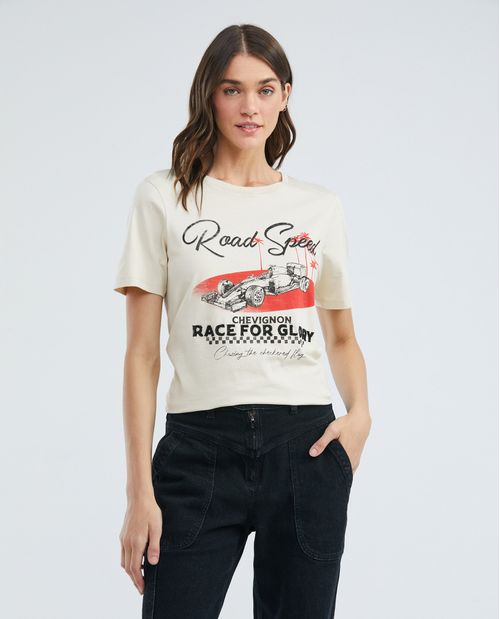 Camiseta Gráfica de Mujer, Manga Corta Cuello Redondo - Chevignon Racing Estampado Textil y Bordado Canutillos
