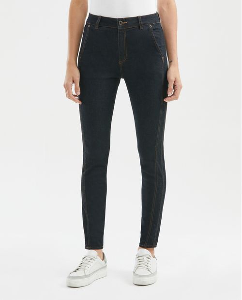 Jean de Mujer Super High Rise, High Cosmo, Bota Skinny - Azul Ultra Oscuro Raw Detalles de Construcción