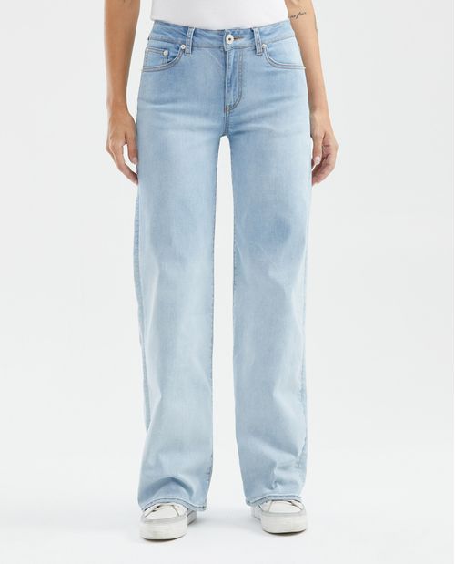 Jean de Mujer High Rise, Cosmo, Bota Relaxed - Azul Claro Efecto Degradé
