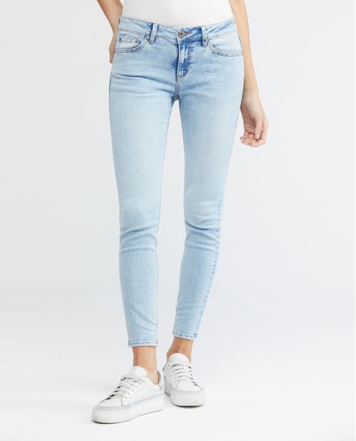 Jean de Mujer Low Rise, Rusty, Bota Skinny - Azul Claro Ice