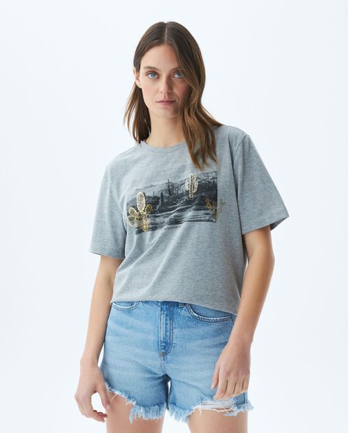 Camiseta Gráfica de Mujer, Manga Corta Cuello Redondo - Diseño Estampado Textil y Foil