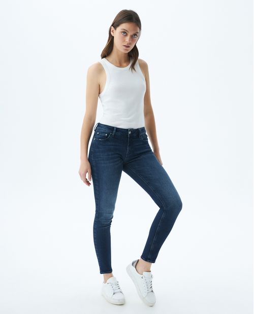 Jean de Mujer Low Rise, Rusty, Bota Skinny - Azul Oscuro + Bordado