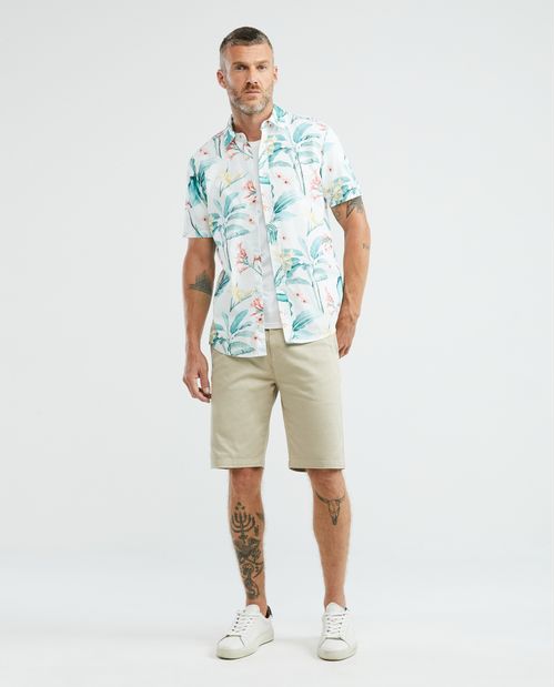 Bermuda de Hombre, Regular Fit - Detalles en Bolsillo Trasero