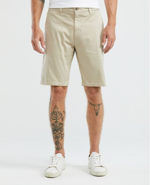 Bermuda de Hombre, Regular Fit - Detalles en Bolsillo Trasero