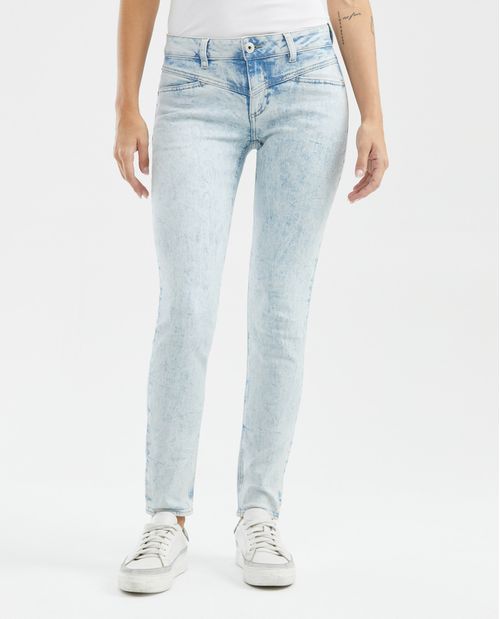 Jean de Mujer Low Rise, Rusty, Bota Skinny - Azul Claro Efecto Craquelado