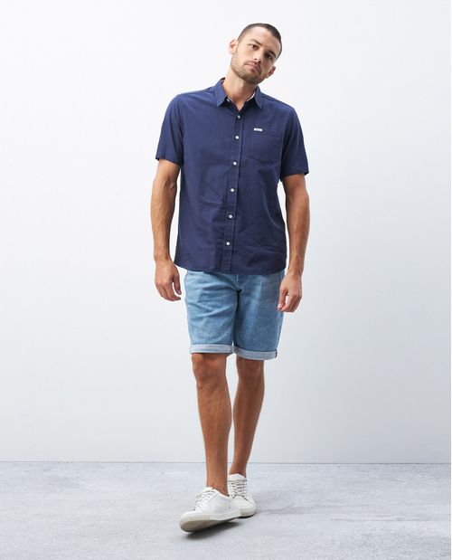 Camisa de Hombre, Classic Fit Manga Corta - Bolsillo Espada