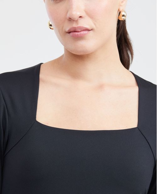 Camiseta Ajustada con Escote Cuadrado para Mujer