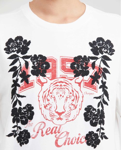Camiseta Estampada con Detalles en Piedras para Mujer