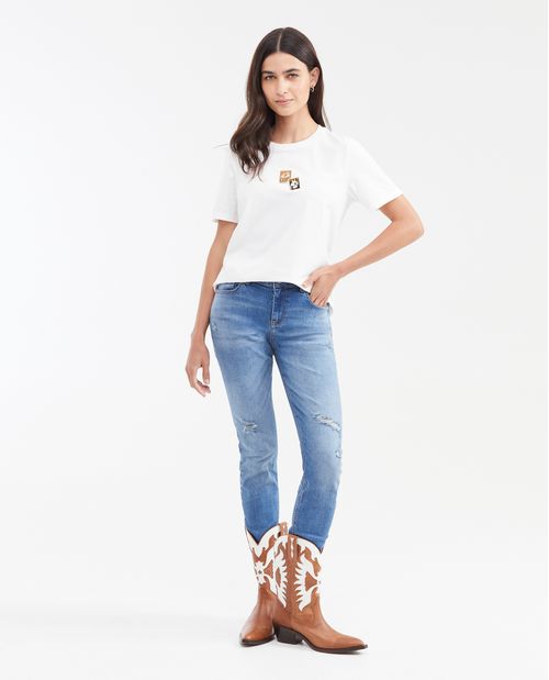 Camiseta Silueta Recta con Apliques Bordados para Mujer