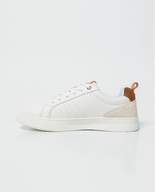 Zapato masculino de tenis en piel.
