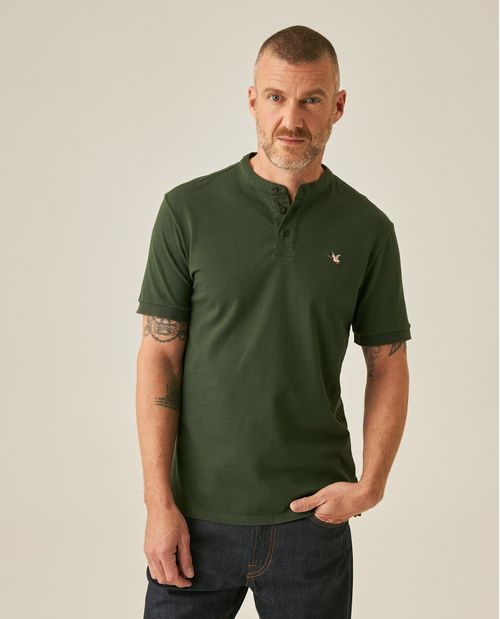 Camisa Polo de Hombre Slim Fit Cuello Nerú con Detalles en Rojo en Mezcla de Algodón