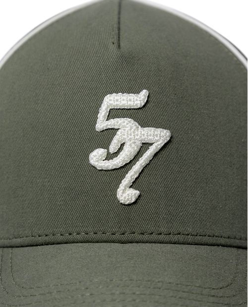 Gorra Unisex 6 Paneles Drill con Vivos Crudo y Gráfico Bordado en Algodón