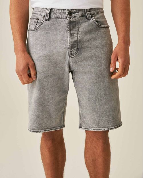 Bermuda de Hombre Tiro Medio Lavado Gris Molde Maverick en Mezcla de Algodón