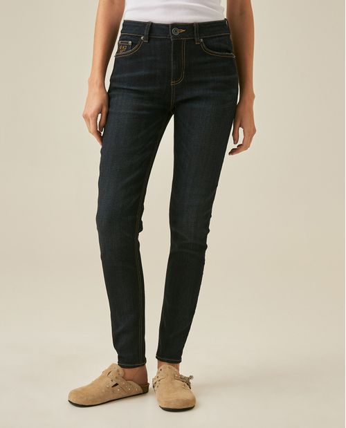 Jean de Mujer Skinny Fit Tiro Alto Bordado Chevignon Lavado Ultra Oscuro en Mezcla de Algodón