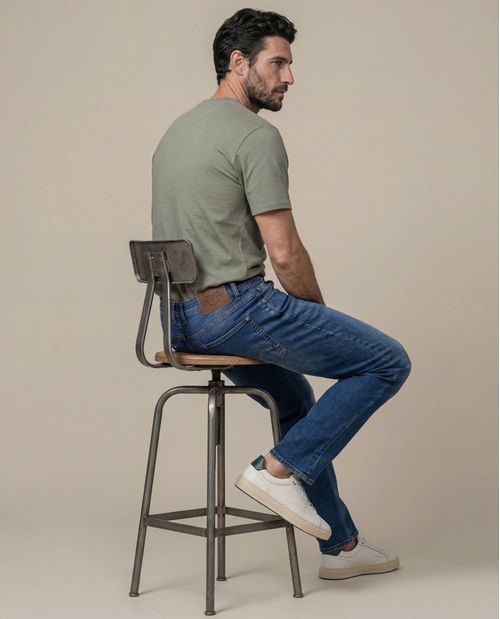 Jeans Straight Fit Lavado Medio Para Hombre