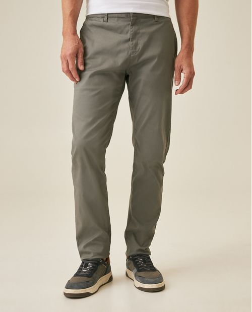 Pantalón de Hombre Chino Tiro Medio con Bolsillos Diagonales en Mezcla de Algodón