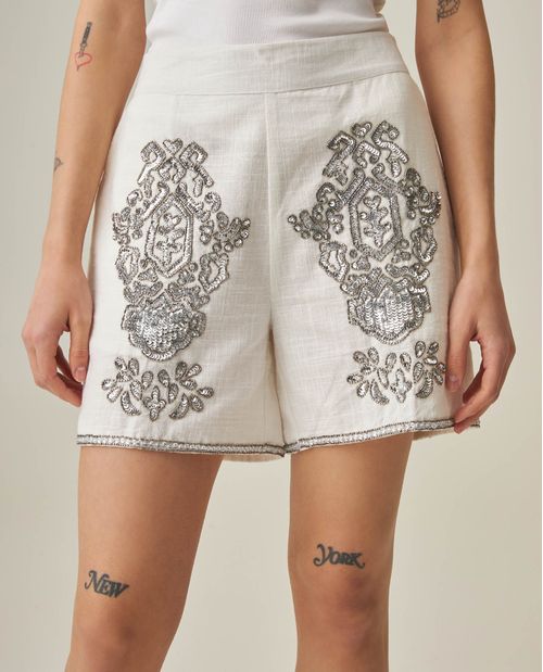 Short con Bordados para Mujer
