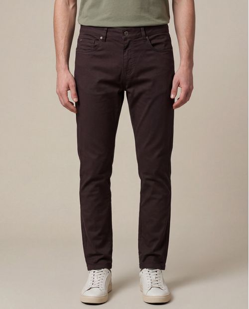 Pantalón de Hombre Slim Fit 5 Bolsillos Tiro Medio Tela Tipo Jogger en Mezcla de Algodón y Tencel
