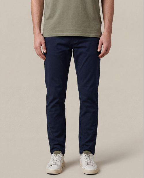 Pantalón de Hombre Slim Fit 5 Bolsillos Tiro Medio Tela Tipo Jogger en Mezcla de Algodón y Tencel
