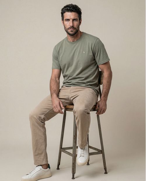 Pantalón de Hombre 5 Bolsillos Relaxed Fit Tiro Medio Tacto Peach con Reservas en Mezcla de Algodón