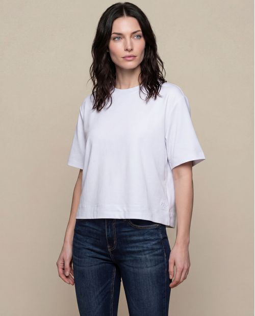 Camiseta Básica con Bordado