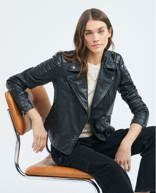 Women's Jacket: Timeless Leather Elegance