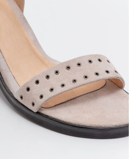 Sandalias de Mujer en Cuero Gamuza, Diseño con Correas - Mini Ojaletes Decorativos