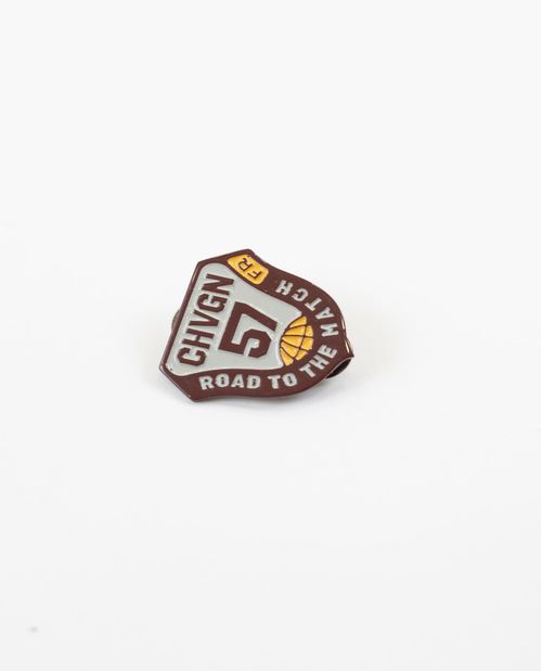 Pin mundialista escudo en zamak estilo vintage