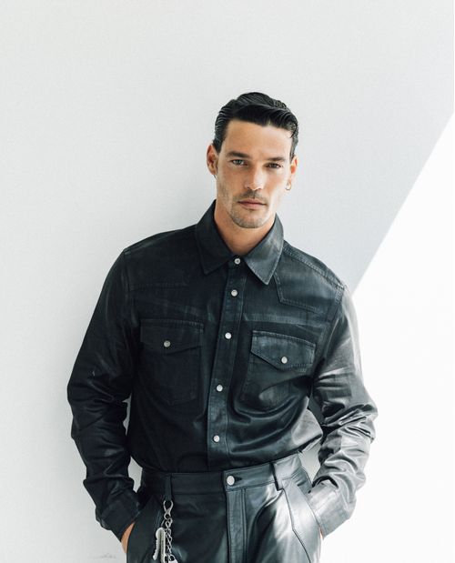 Camisa de Denim Relaxed Efecto Cuero para Hombre - Colombiamoda