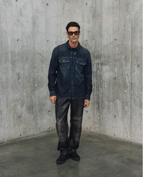 Camisa de Denim Relaxed Fit Oscura para Hombre - Colombiamoda