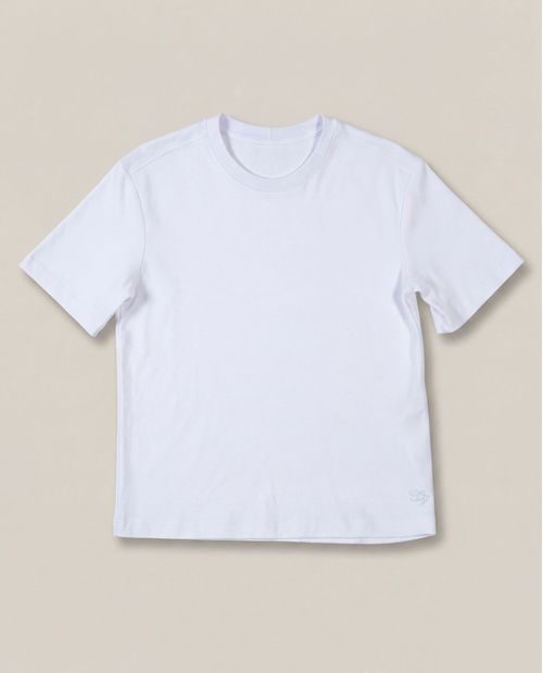 Camiseta Básica con Bordado