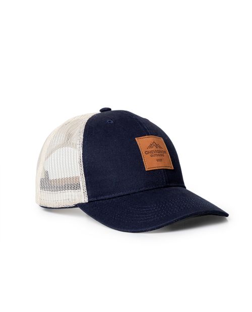 Gorra Trucker Detalles en Cuero