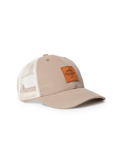 Gorra Trucker Detalles en Cuero